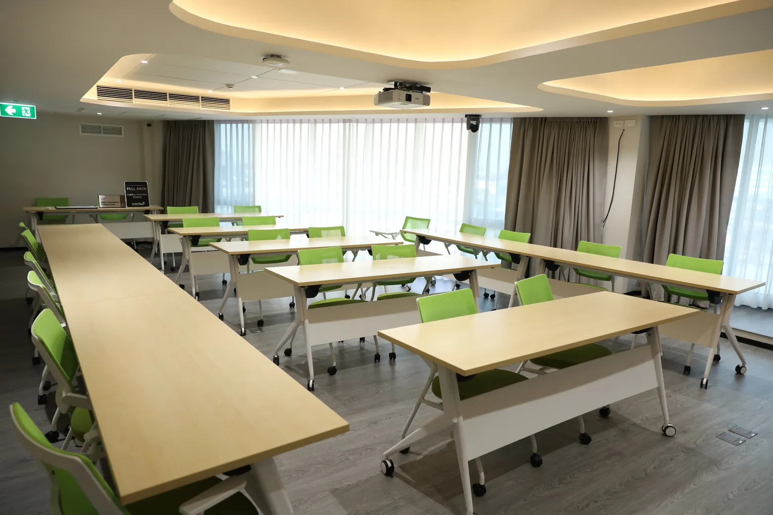 ห้องบรรยายของศูนย์ฝึกอบรม