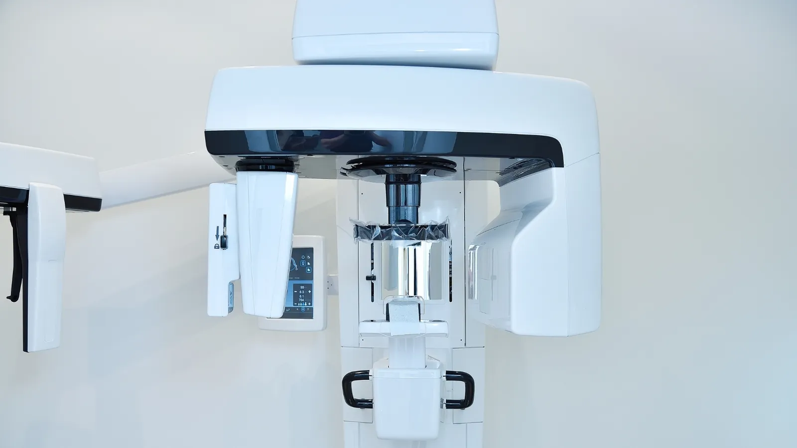 เครื่องเอกซเรย์สามมิติ CBCT ในห้องเอกซเรย์ของคลินิก