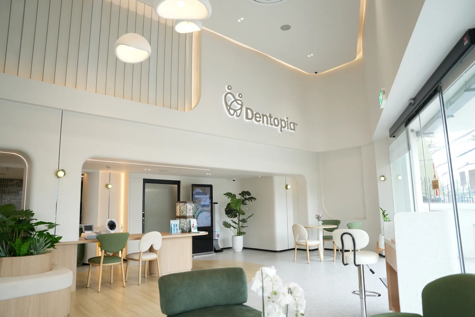 The clinic entrance and its reception counter
