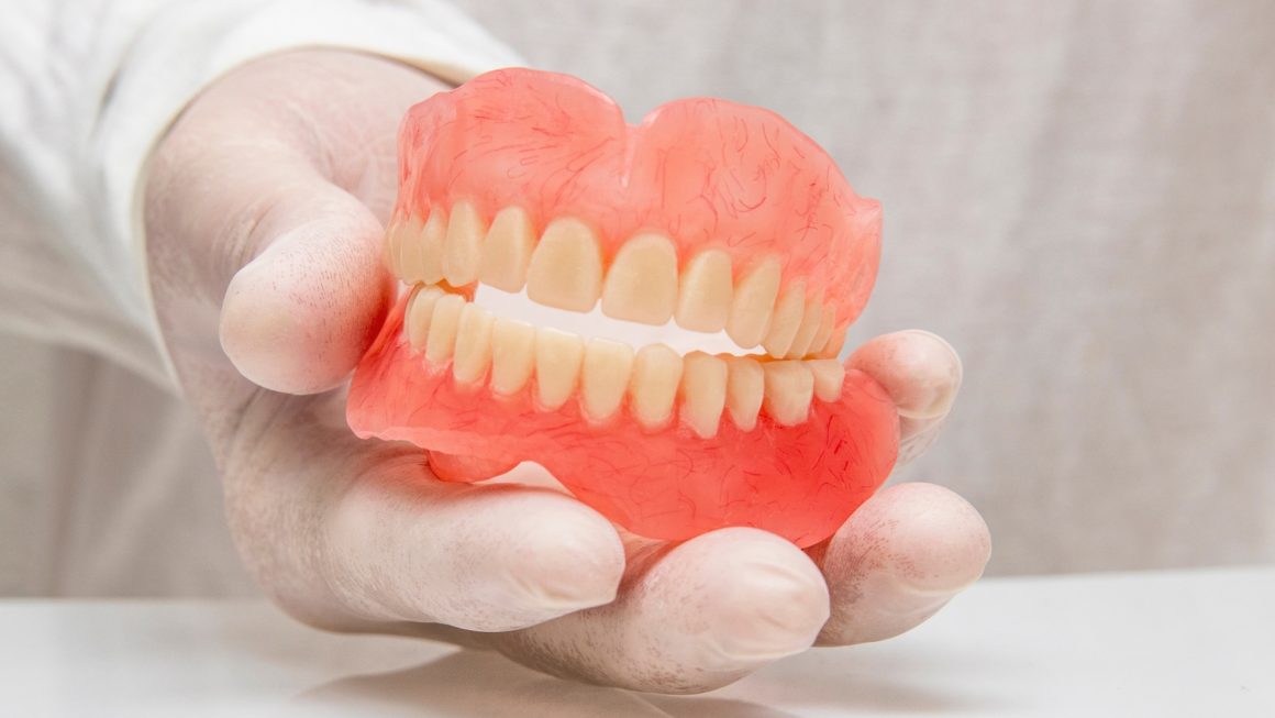 Dentures / Removable Dentures