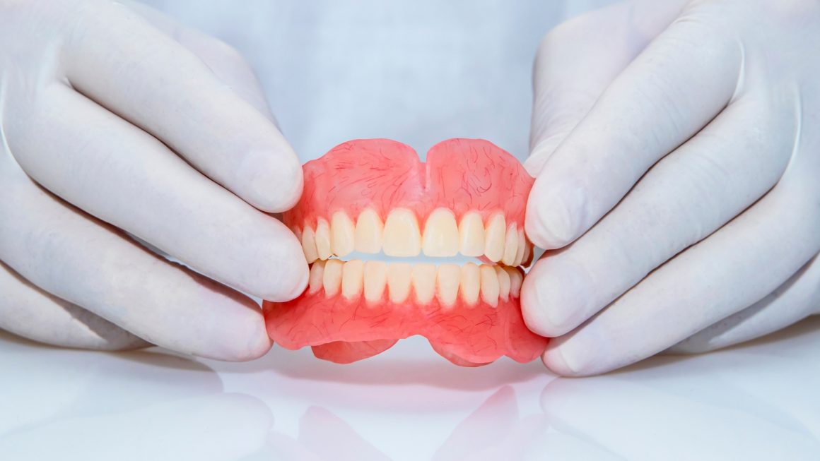 Dentures / Removable Dentures